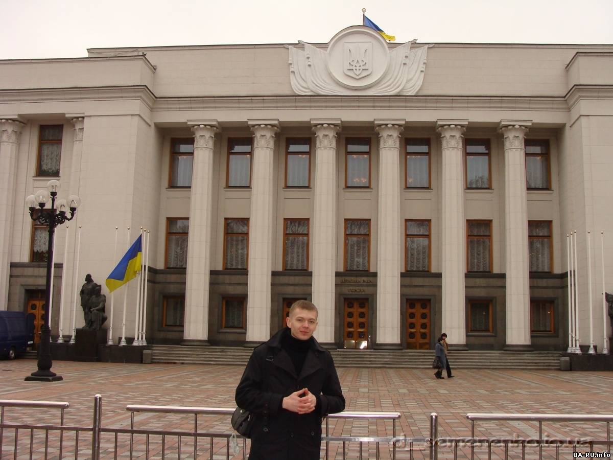 Правозащитники толкуют закон Колесниченко-Олейника (трансляция)