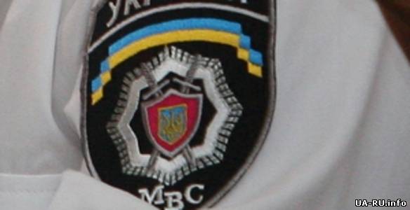 Райотдел милиции в Харькове пикетировали с «голой грудью» на защиту евромайдановца