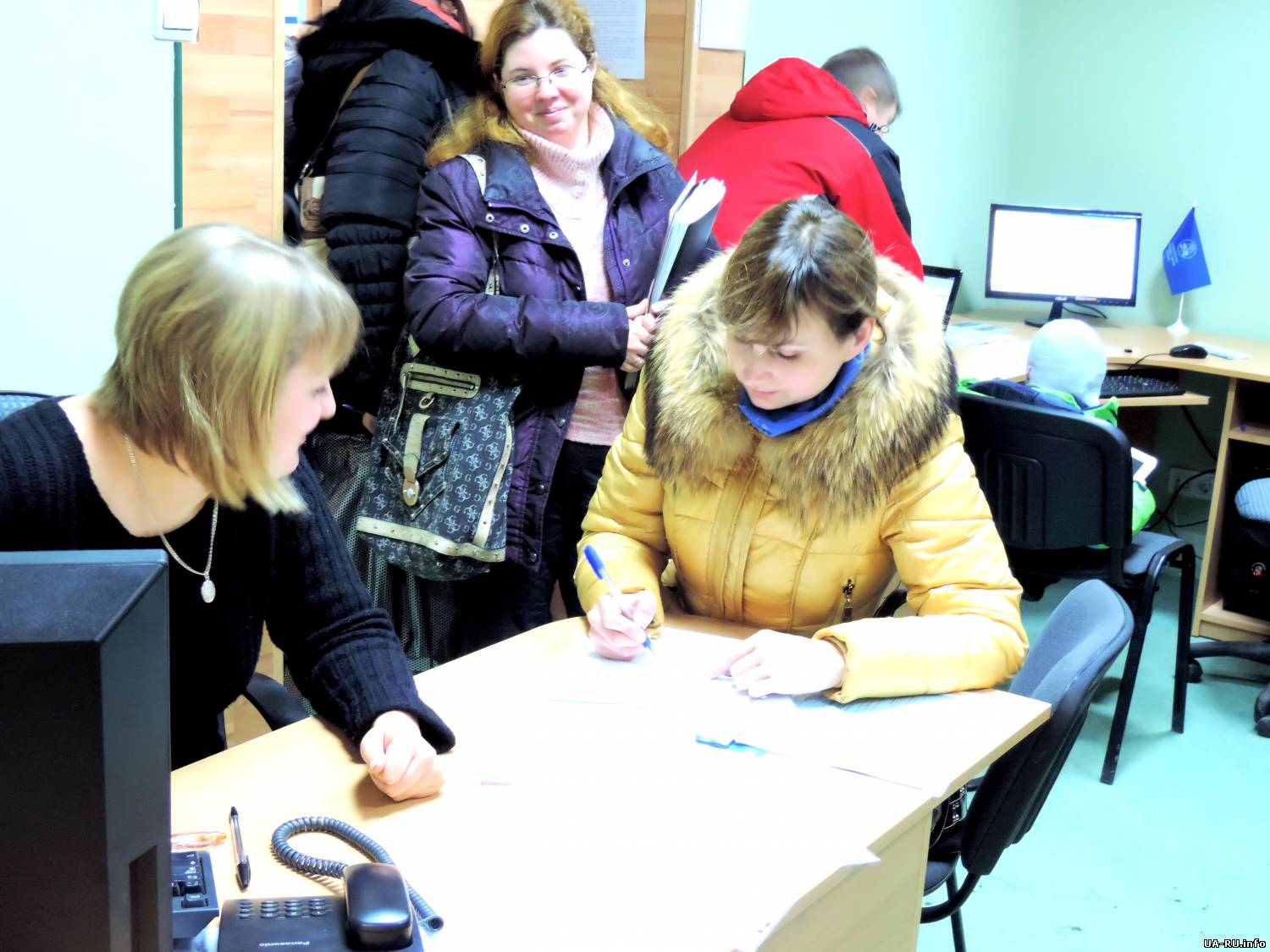 Ежедневно столичные сервисные центры Миндоходив посещают более 12 тысяч плательщиков