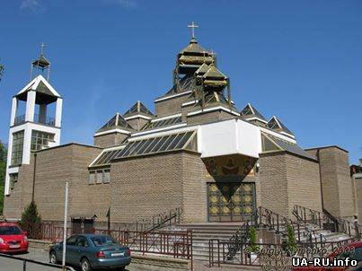 Священники храма Василиан в Киеве просят о защите.