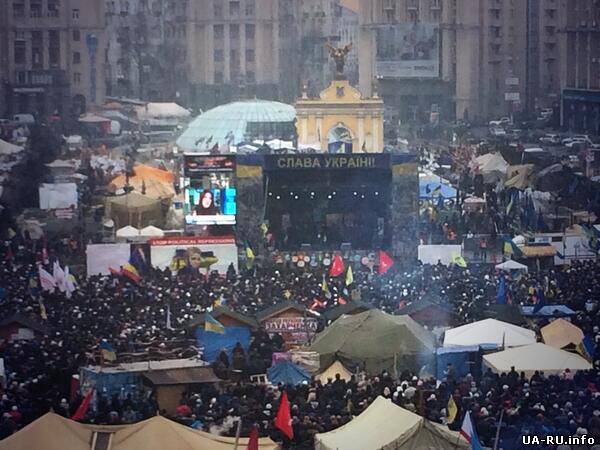 На Народное вече собралось около 25 тысяч украинцев