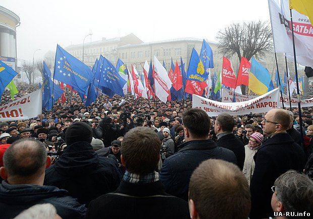 500 человек митинговали вчера в Виннице