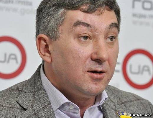 Регионал призвал Майдан не реагировать на призывы оппозиции