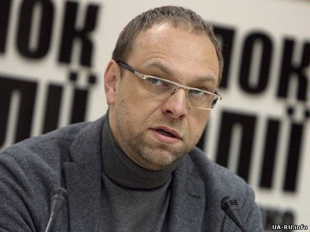 Суд продлил действие меры пресечения для Власенко на два месяца