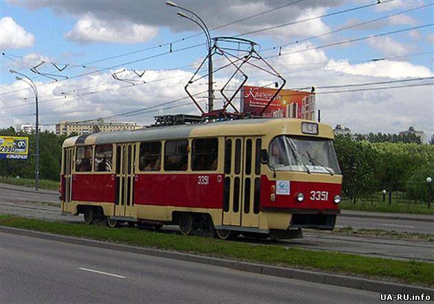 "Пакращення": В Днепропетровске трамваи бастуют из-за долгов по зарплате