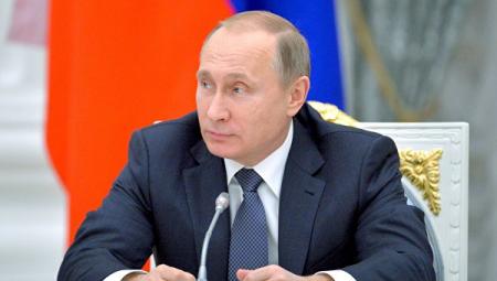 Путин пожелал удачи экипажам "КАМАЗ-мастер" на ралли-рейде "Дакар"
