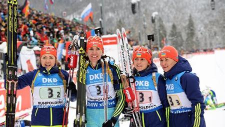 Украинки выиграли эстафету на КМ по биатлону, россиянки четвертые