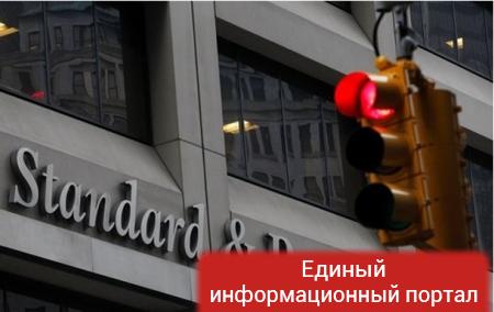 S&P понизило кредитный рейтинг Азербайджана до "мусорного"