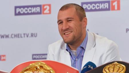 Ковалев защитил титулы чемпиона WBA, WBO, IBF в матче с Паскалем