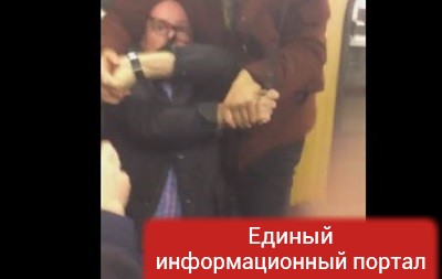 В ФРГ мигранты атаковали двух пенсионеров в метро