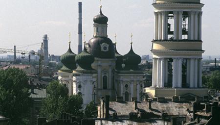 Купола Владимирского собора в Петербурге отреставрируют к ноябрю