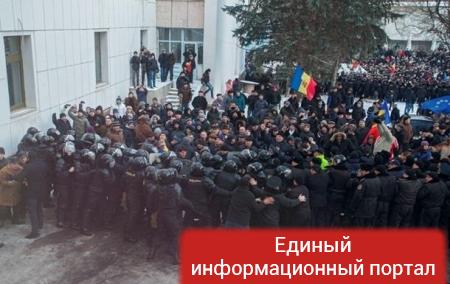 14 полицейских пострадали в ходе столкновений в Кишиневе