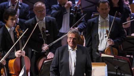 Большой симфонический оркестр посвящает концерт 260-летию Моцарта