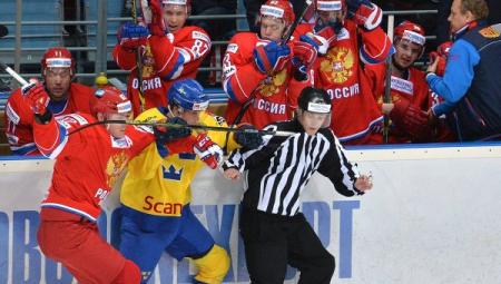 Хоккеисты сборной России проиграли шведам в выездном матче Евротура