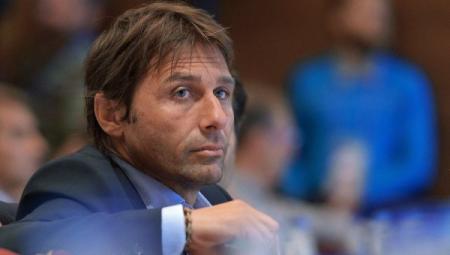 Итальянский тренер Конте подписал трехлетний контракт с "Челси"