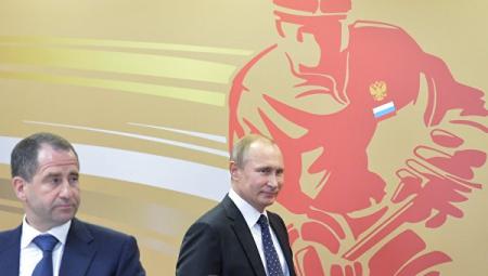 Путин отметил недостаточное количество крытых катков в России
