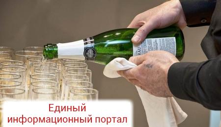 Севастополь ко Дню Победы подарит по ящику шампанского Одессе и Киеву