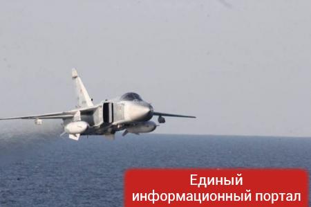 Военные США показали видео с Су-24 над эсминцем