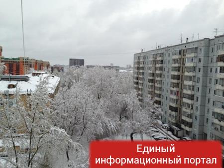 Погодная аномалия в России: Красноярск засыпало снегом