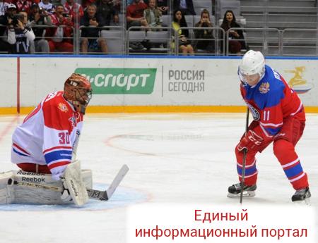 Путин vs миллиардеры: президент РФ сыграл в хоккей