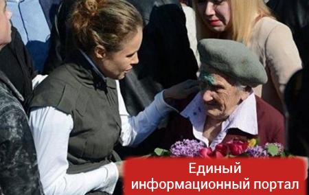 Российские СМИ заживо "похоронили" облитую зеленкой ветерана