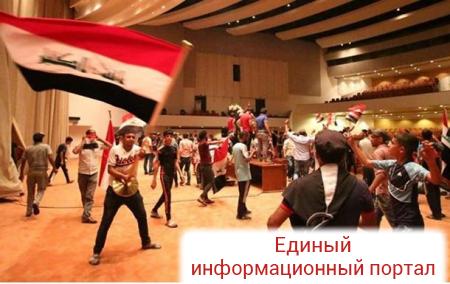 В Багдаде протестующие временно покинули позиции