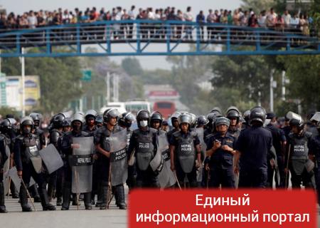 В Непале демонстранты второй день дерутся с полицией