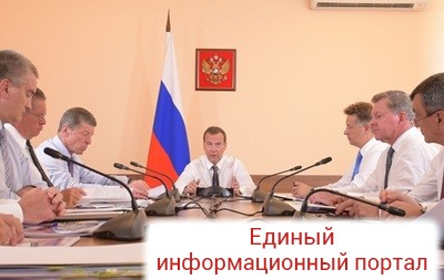 Медведев о крымских дорогах: Состояние плачевное