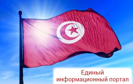 Парламент Туниса вынес вотум недоверия премьеру страны