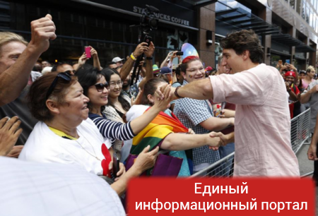 Трюдо первым из канадских премьеров посетил ЛГБТ-парад