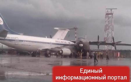 В минском аэропорту столкнулись самолеты