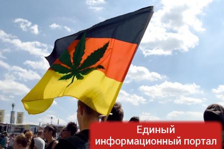 В Берлине прошел юбилейный марш за легализацию марихуаны