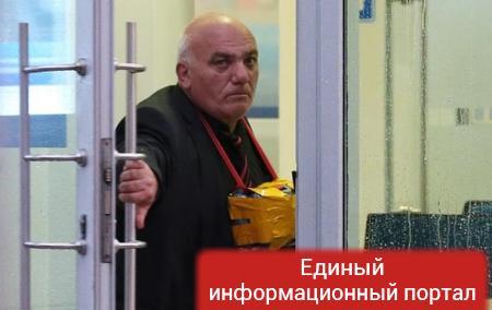 В Москве мужчина захватил банк с заложниками