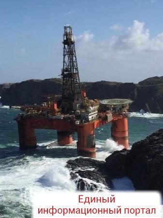 В Шотландии на берег выбросило нефтяную платформу