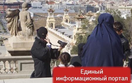 В Барселоне напали на беременную мусульманку