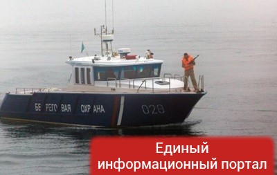 Российские пограничники обстреляли судно КНДР