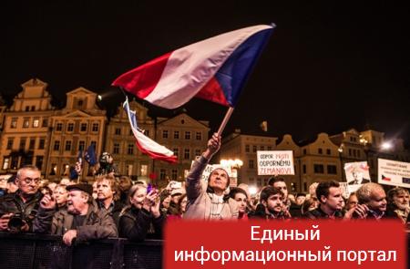 Протесты в Праге: Не хотим Земана, Россию и Китай