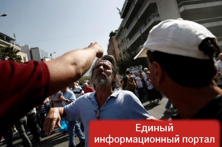 В Греции пенсионеров разогнали слезоточивым газом