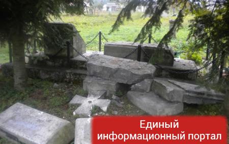 В Польше уничтожили памятник украинцам