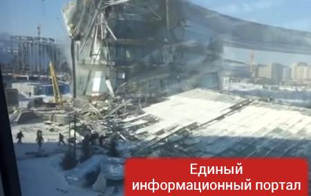 В Астане рухнуло здание на глазах у строителей