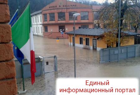 В Италии река вышла из берегов, эвакуируют города