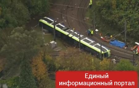 В Лондоне перевернулся трамвай – погибли пятеро