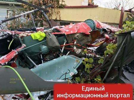 В России вертолет упал на жилой дом, погиб человек