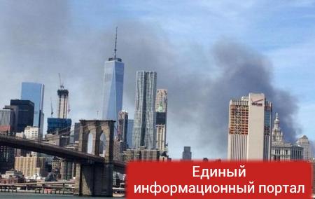 В Нью-Йорке горит небоскреб на Манхэттене