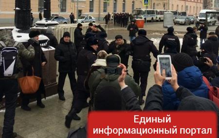 На акции протеста Москве задержали 40 человек