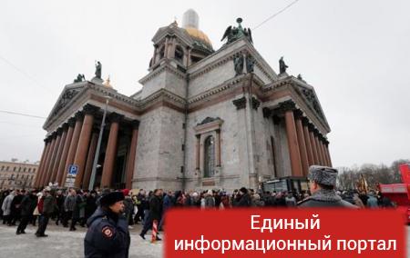 В Питере протестуют против передачи Исаакиевского собора