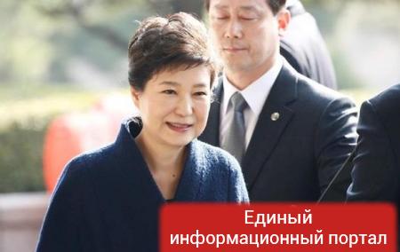Экс-президента Южной Кореи допрашивали 14 часов