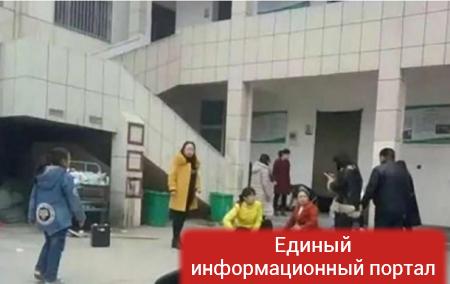 В Китае школьники погибли в давке у туалета