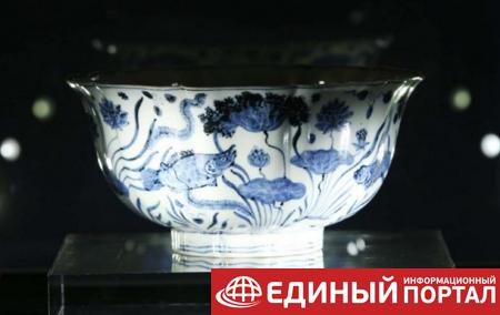 Чашу из китайского фарфора продали на аукционе за $30 млн