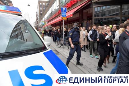 Наезд грузовика в Стокгольме признали терактом